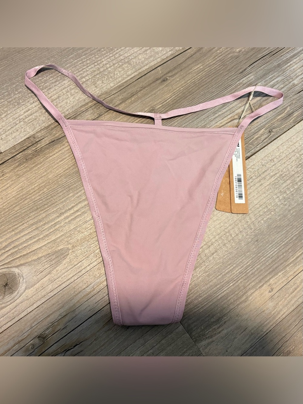 SKIMS Kim Kardashian Fits Everybody T-string thong 2X new with tags